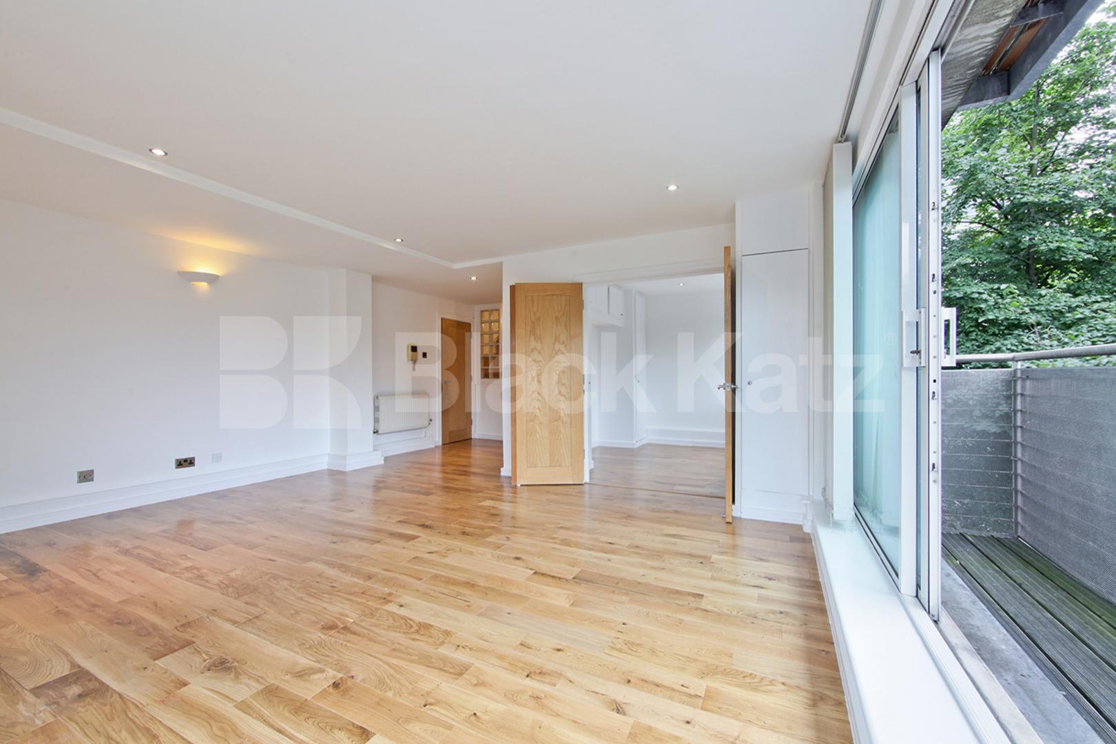 527 sq. Ft & superbly located moments from Borough High Strret  Newington Causeway, Borough